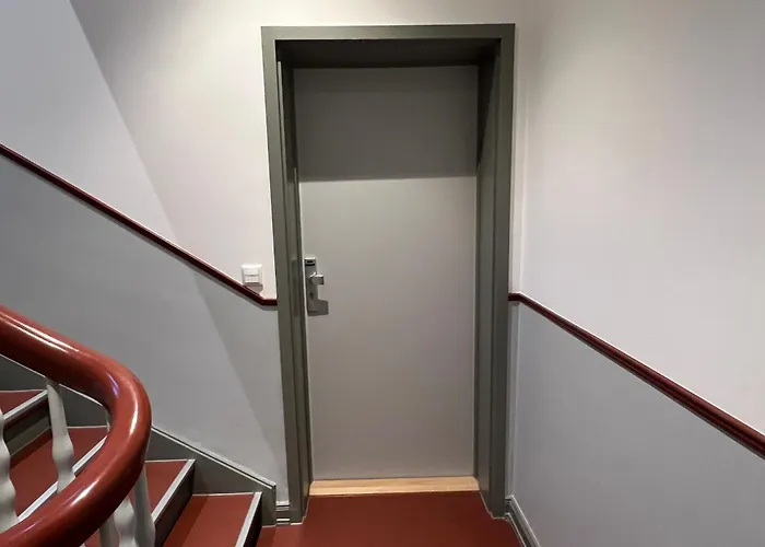Kranich Mit 3 Zimmern, Infrastrukturlage Hh Langenhorn, Naehe Airport, Boxspringbetten Und Arbeitsplaetzen Mit Glasfaser Wlan Apartament