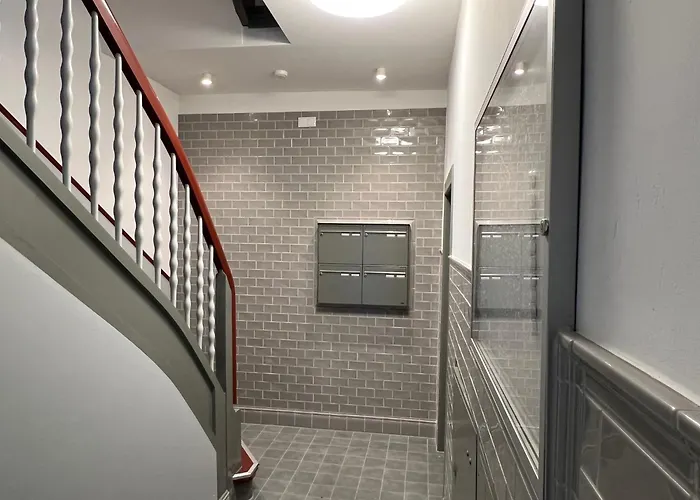 Kranich Mit 3 Zimmern, Infrastrukturlage Hh Langenhorn, Naehe Airport, Boxspringbetten Und Arbeitsplaetzen Mit Glasfaser Wlan Apartament *